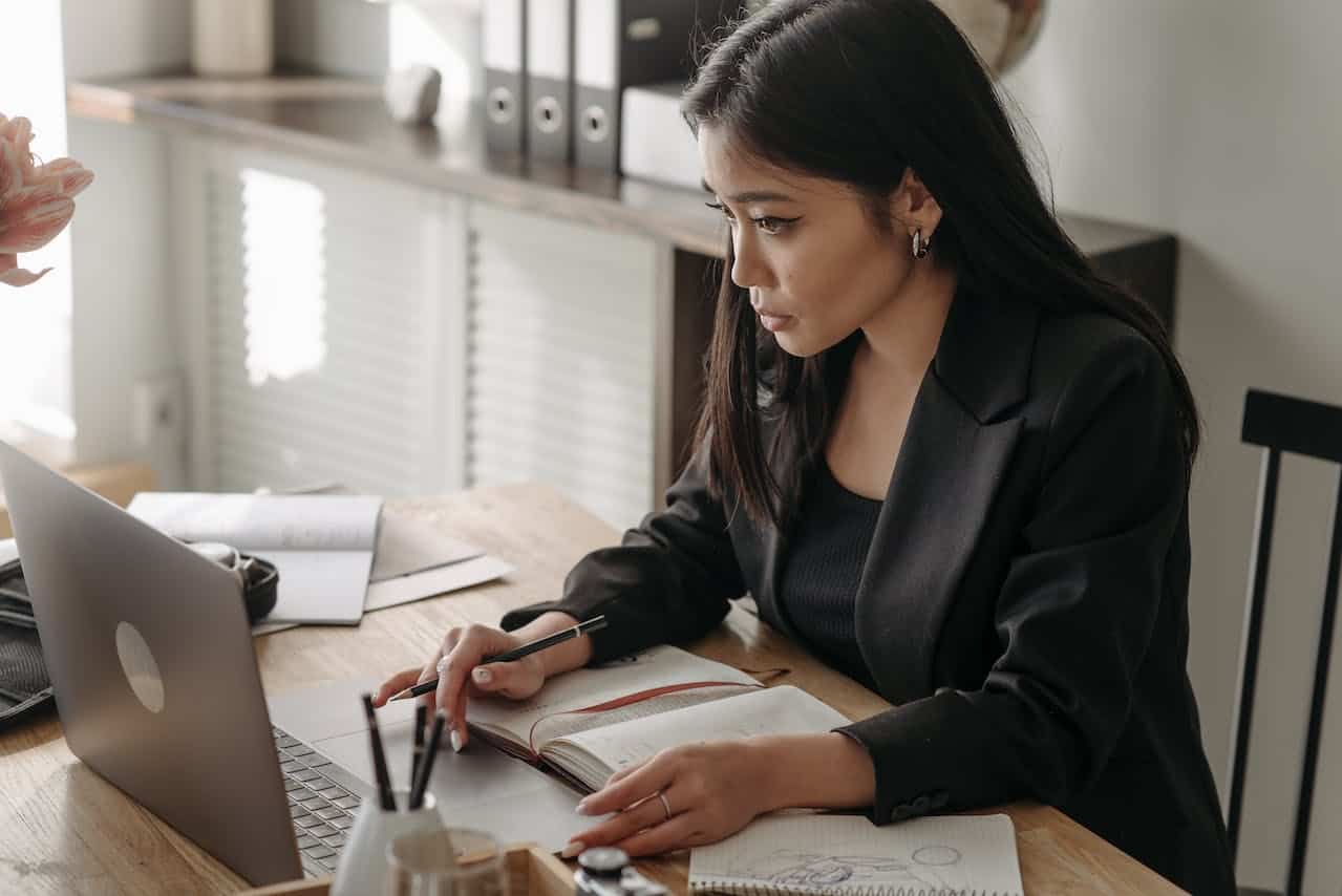 Free guide to addiction counselor (CASAC) credentialing