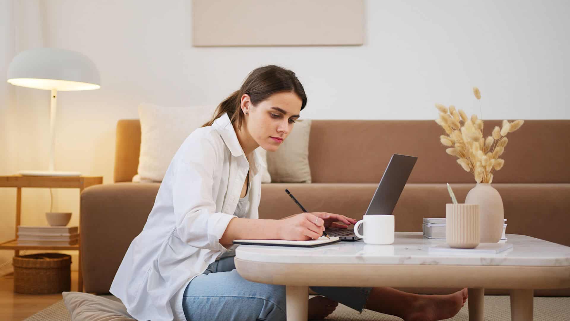 image of a woman studying her addiction counselor courses for drug counseling certification from the connivence of her home.1